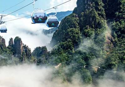 莽山五指峰漫游指南：踏云尋峰，探秘南嶺秘境